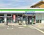 周辺：ファミリーマート泉大津北助松店まで300m