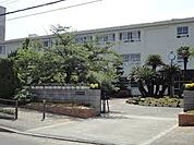 貝塚市立第一中学校まで650m