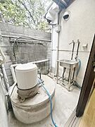 井戸有り。すぐ隣に蛇口があるため作業効率も期待できます。