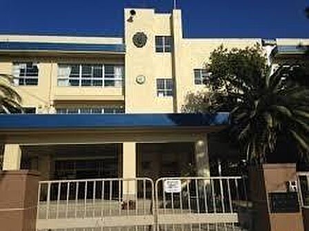 泉佐野市立佐野中学校まで850m