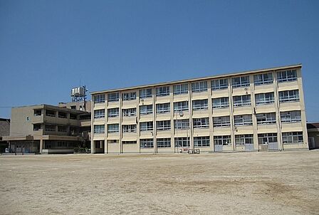 堺市立錦小学校まで650m