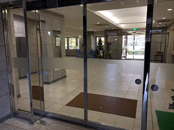 エントランスを拡大表示