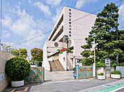 瀬崎中学校まで550m、瀬崎中学校550m(徒歩8分）