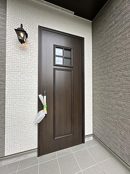 玄関を拡大表示