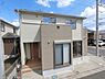 その他：2面バルコニーを備えた、開放感のある住まい。洗濯物や布団を干したり、植物を育てたりと、さまざまな用途に活用できる住まいです。