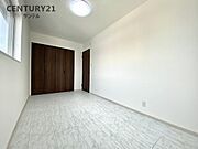 二面採光があるためお部屋が明るいですね！