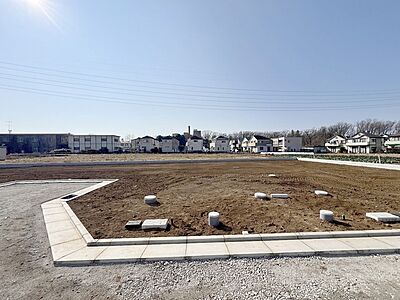 外観：現地のご見学予約もスタートしました。周辺で売りに出ている物件も沢山御座います。まとめてご見学ができますのでお気軽にお申しつけください。 