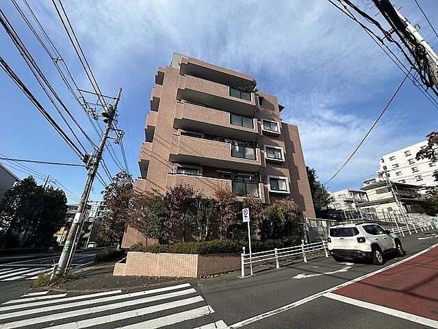 外観 多摩市馬引沢2丁目