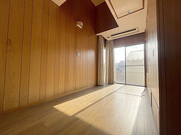 洋室を拡大表示