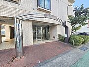 周辺のエリアで他にも沢山売りに出ている物件があります。インターネット掲載前の情報などもありますのでお気軽にお問合せください。まとめてご見学できます。 