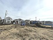 周辺のエリアで他にも沢山売りに出ている物件があります。インターネット掲載前の情報などもありますのでお気軽にお問合せください。まとめてご見学できます。 