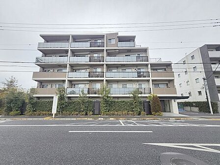 現地のご見学予約もスタートしました。周辺で売りに出ている物件も沢山御座います。まとめてご見学ができますのでお気軽にお申しつけください。