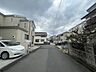 外観：安心して暮らすことのできる住宅街。　住宅地の道路は一般に交通量が少なく車などの騒音が少ないため、住民にとって静かな生活環境が提供されます。 