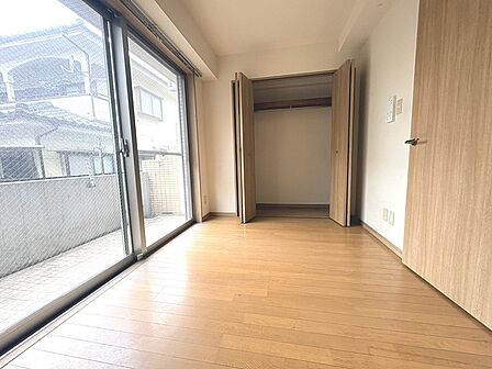 周辺のエリアで他にも沢山売りに出ている物件があります。インターネット掲載前の情報などもありますのでお気軽にお問合せください。まとめてご見学できます。