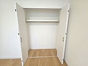 各お部屋に収納が設置されています。 