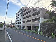 現地のご見学予約もスタートしました。周辺で売りに出ている物件も沢山御座います。まとめてご見学ができますのでお気軽にお申しつけください。 