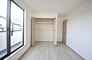 各お部屋に収納が設置されています。 