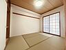 和室：和室がある間取り。畳の香りとともにどこか落ち着く空間です。 