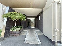 周辺のエリアで他にも沢山売りに出ている物件があります。インターネット掲載前の情報などもありますのでお気軽にお問合せください。まとめてご見学できます。