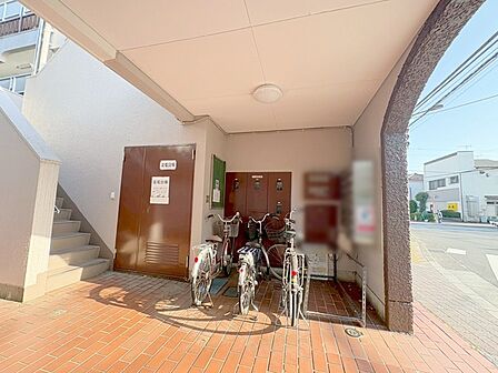現地のご見学予約もスタートしました。周辺で売りに出ている物件も沢山御座います。まとめてご見学ができますのでお気軽にお申しつけください。 