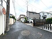 周辺のエリアで他にも沢山売りに出ている物件があります。インターネット掲載前の情報などもありますのでお気軽にお問合せください。まとめてご見学できます。 