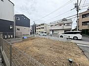 周辺のエリアで他にも沢山売りに出ている物件があります。インターネット掲載前の情報などもありますのでお気軽にお問合せください。まとめてご見学できます。 
