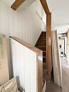 玄関は家の第一印象を左右する重要な場所。ほどよい広さとスタイリッシュな色遣いが印象的です。 