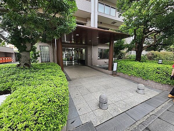 エントランスを拡大表示