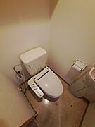 トイレも新規交換予定です。