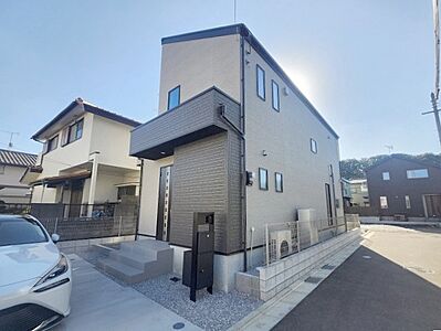 外観：現地のご見学予約もスタートしました。周辺で売りに出ている物件も沢山御座います。まとめてご見学ができますのでお気軽にお申しつけください。