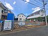 外観：周辺は住宅が建ち並ぶ閑静な住宅街です。 