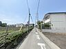 外観：安心して暮らすことのできる住宅街。　住宅地の道路は一般に交通量が少なく車などの騒音が少ないため、住民にとって静かな生活環境が提供されます。 
