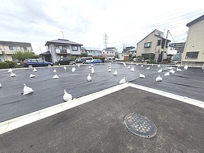 外観:建築条件なしの敷地。弊社グループ「白馬建設」にて建物プランをご提案できます。実際の陽当たりやサイズ感を現地でお確かめください。 外観:建築条件なしの敷地。弊社グループ「白馬建設」にて建物プランをご提案できます。実際の陽当たりやサイズ感を現地でお確かめください。
