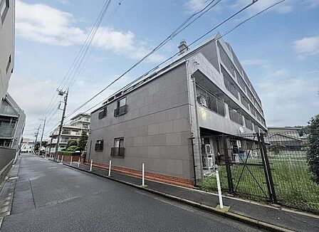 現地のご見学予約もスタートしました。最上階の角部屋5階です。