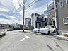 外観：安心して暮らすことのできる住宅街。　住宅地の道路は一般に交通量が少なく車などの騒音が少ないため、住民にとって静かな生活環境が提供されます。 
