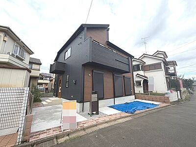 外観：建物が完成しましたので室内のご見学予約スタート。当日のご見学予約も大歓迎です。お気軽にご連絡ください。エステート白馬国分寺店は火曜水曜も営業しております。 