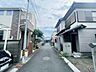 外観：周辺は住宅が建ち並ぶ閑静な住宅街です。 