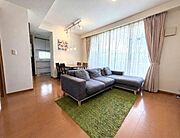 ☆大幅価格ダウン☆内覧予約受付中☆南・西・北の三方角部屋！ペット飼育可能♪通勤通学に便利な3ＷＡＹアクセス！お気軽に、お問合せください♪