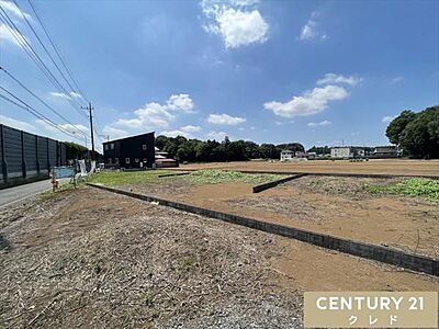 外観：建築条件無しにつき、お好きなハウスメーカーで建築可能です。こだわりを詰め込んだ夢のマイホーム実現ができます。