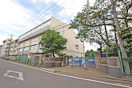 川越市立霞ケ関東小学校まで635m