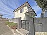 その他：ゆとりの暮らしを叶える住まい。広い敷地では、家庭菜園や季節の植栽を楽しむ暮らしも描けます。シャッター付きの窓が防犯面でも安心をプラス。