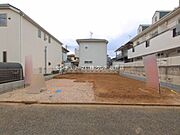 現在更地の状態です。これから建築がスタートします。完成まで随時お写真を更新いたします。