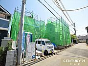 南道路に面した明るい立地。WICやパントリーなど収納も充実の4LDKは、子育て家族にもオススメ！