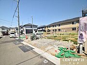 東武東上線「新河岸」駅徒歩12分。南東6ｍ公道に面した、全10棟のビッグコミュニティー。