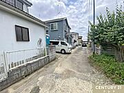 スーパー・コンビニなど、毎日のお買い物に欠かせない商業施設が徒歩圏内に充実。シニア世帯からファミリー層まで幅広い世帯にオススメです。