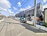 その他：生鮮市場TOP高麗川店まで徒歩4分。ウエルシア日高高麗川店まで徒歩7分。住み良い住環境の広がるエリアの全5棟です。