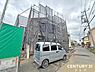 その他：上棟し、シートが施工されました。建物の全体像が見えてきました。完成に向けて着々と建築が進んでいます。