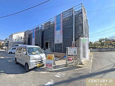 外観:若者夫婦や子育て家族を応援!みらいエコ住宅対象の全6棟(諸条件あり)完成に向け、着々と工事が進んでいます。 外観:若者夫婦や子育て家族を応援!みらいエコ住宅対象の全6棟(諸条件あり)完成に向け、着々と工事が進んでいます。