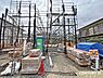 その他：基礎工事を終え、足場が組まれました。これから建物の工事が本格的に進んでいきます。