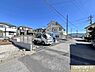 その他：南側6ｍ道路に面し、陽当りと開放感が魅力の新邸。駐車場は全棟並列2台分を確保。前面道路が広く、車の出し入れもスムーズです。